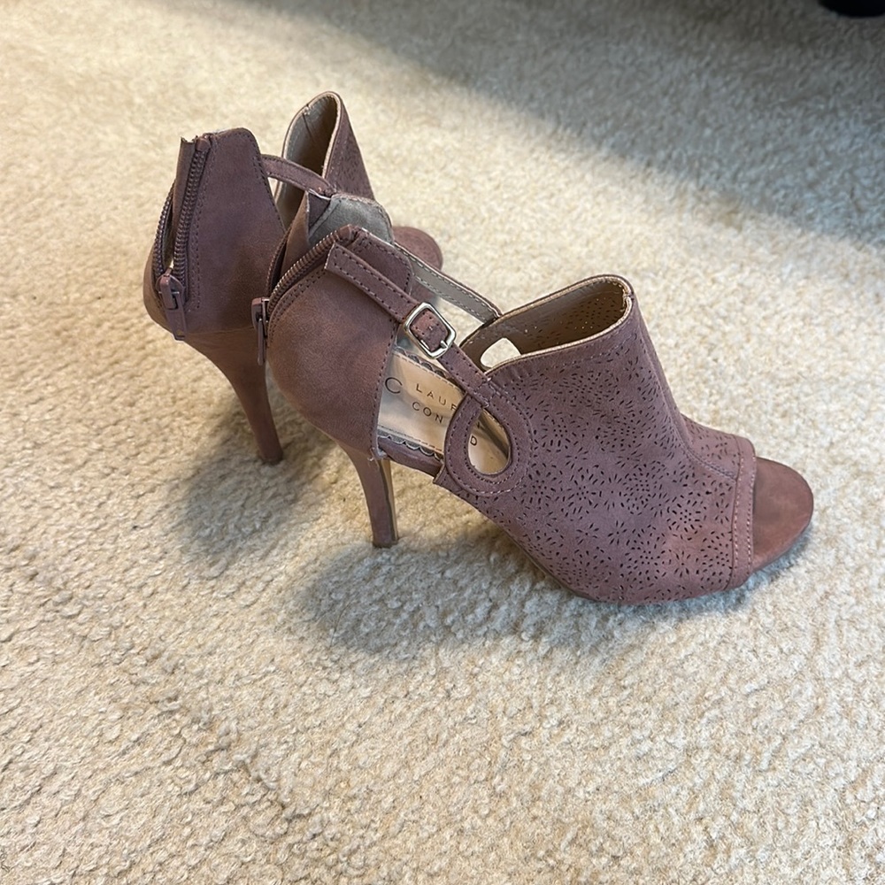 Lauren Conrad open toe sandals
